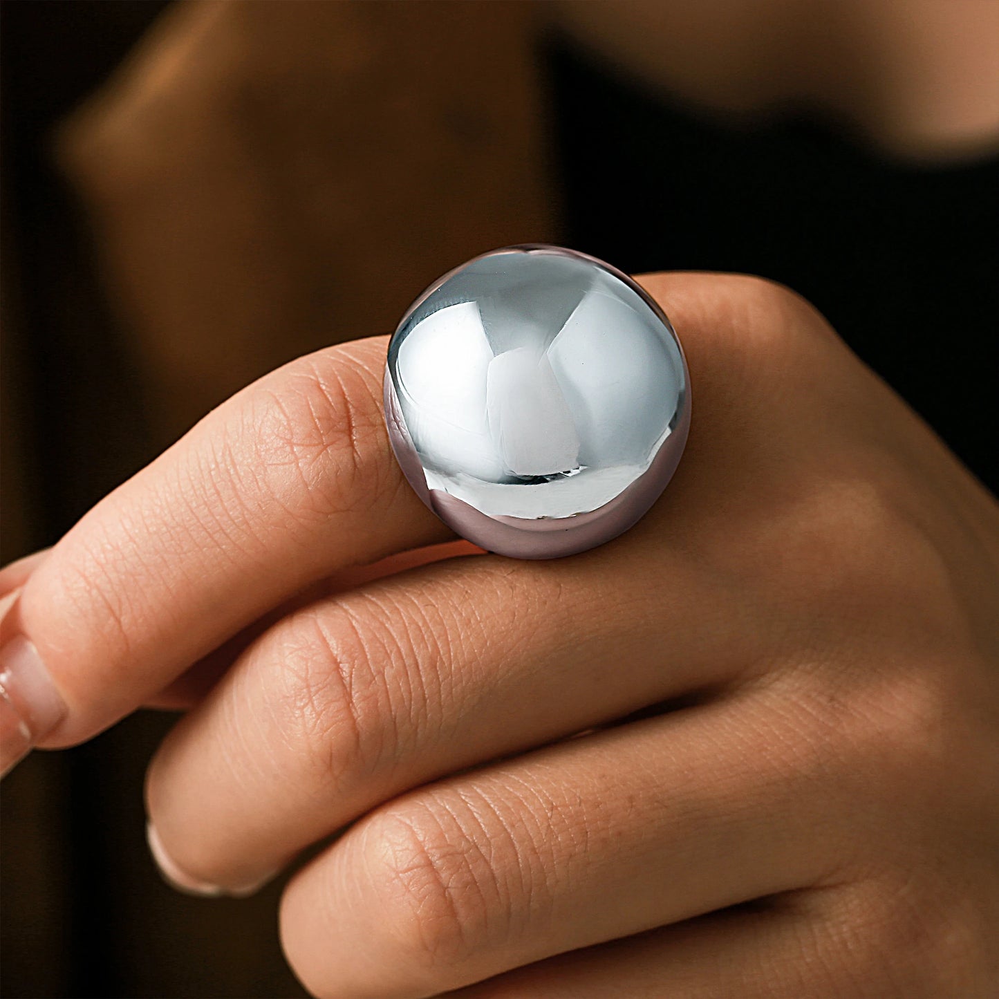 Lucia Gole - Striking Chunky Rings