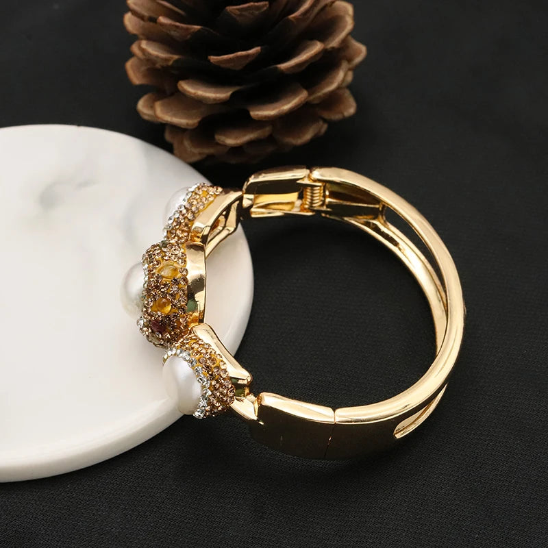 Lucia Gole – Freshwater Baroque Pearl Bracelets