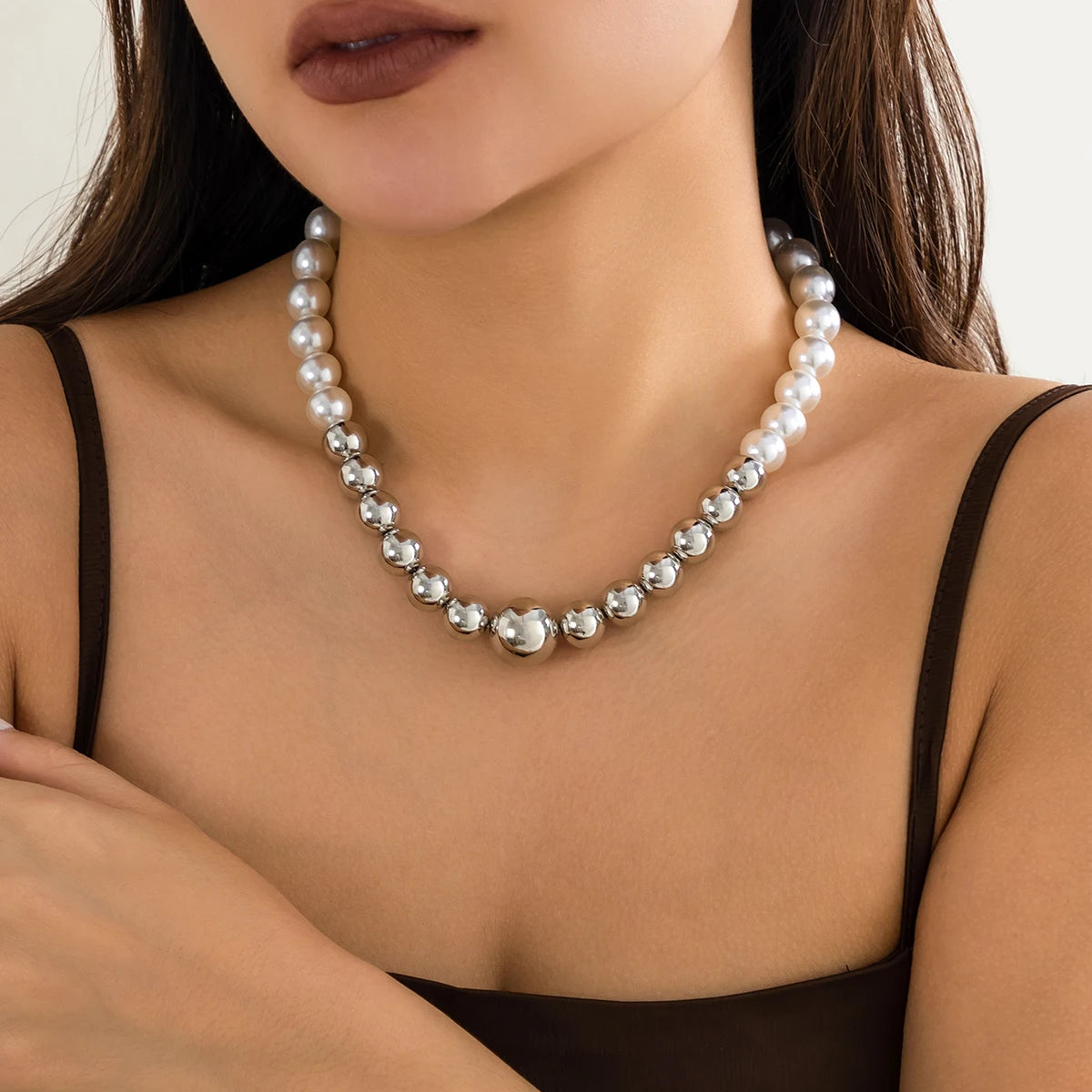 Lucia Gole – Big CCB Beaded Chain Necklace with Heart Pendant