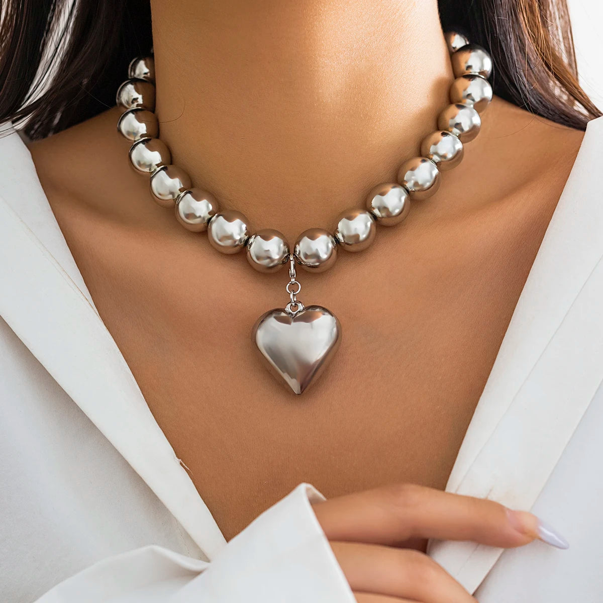 Lucia Gole – Big CCB Beaded Chain Necklace with Heart Pendant