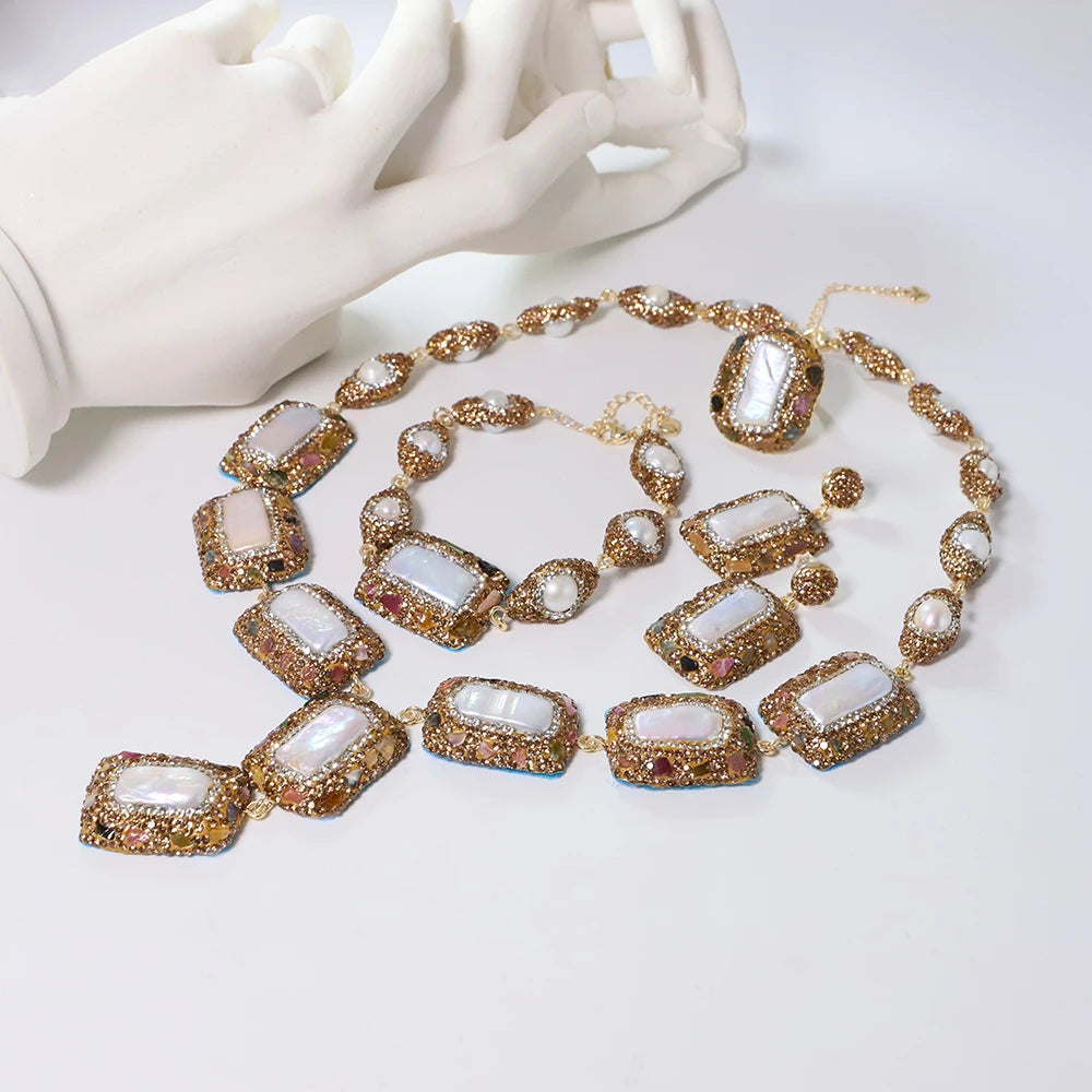 Lucia Gole - Square Pearl Set