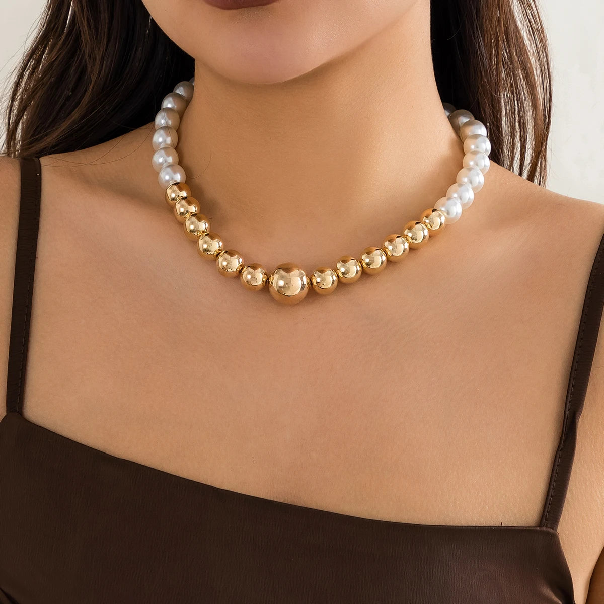 Lucia Gole – Big CCB Beaded Chain Necklace with Heart Pendant