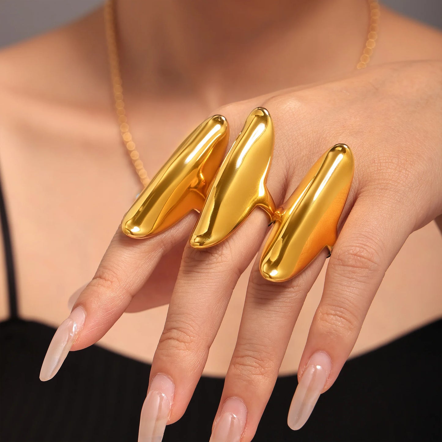 Lucia Gole - Sculptural Rings