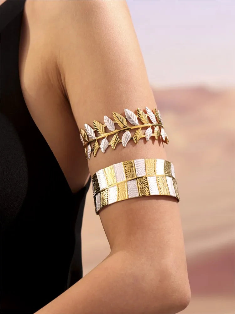 Lucia Gole - Two-tone Leaf Shape Bracelet