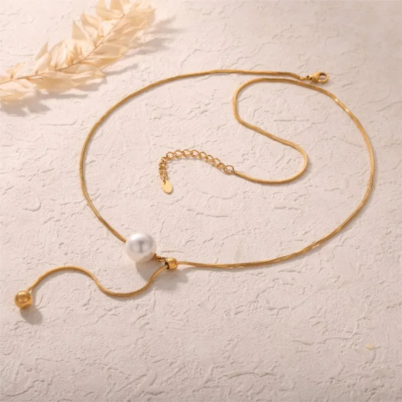 Lucia Gole - Pearl Lariat Necklace