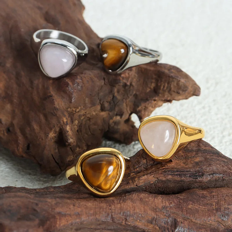 Lucia Gole - Teardrop Stone Signet Ring