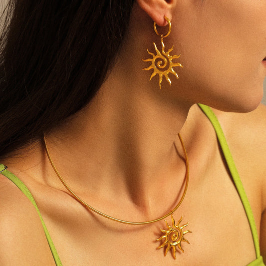 Lucia Gole Gothic Sunflower Jewelry Set –  Plated Stainless Steel Necklace & Earrings