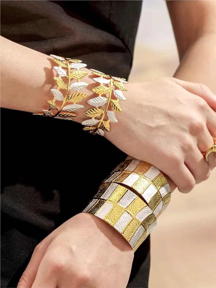 Lucia Gole - Two-tone Leaf Shape Bracelet