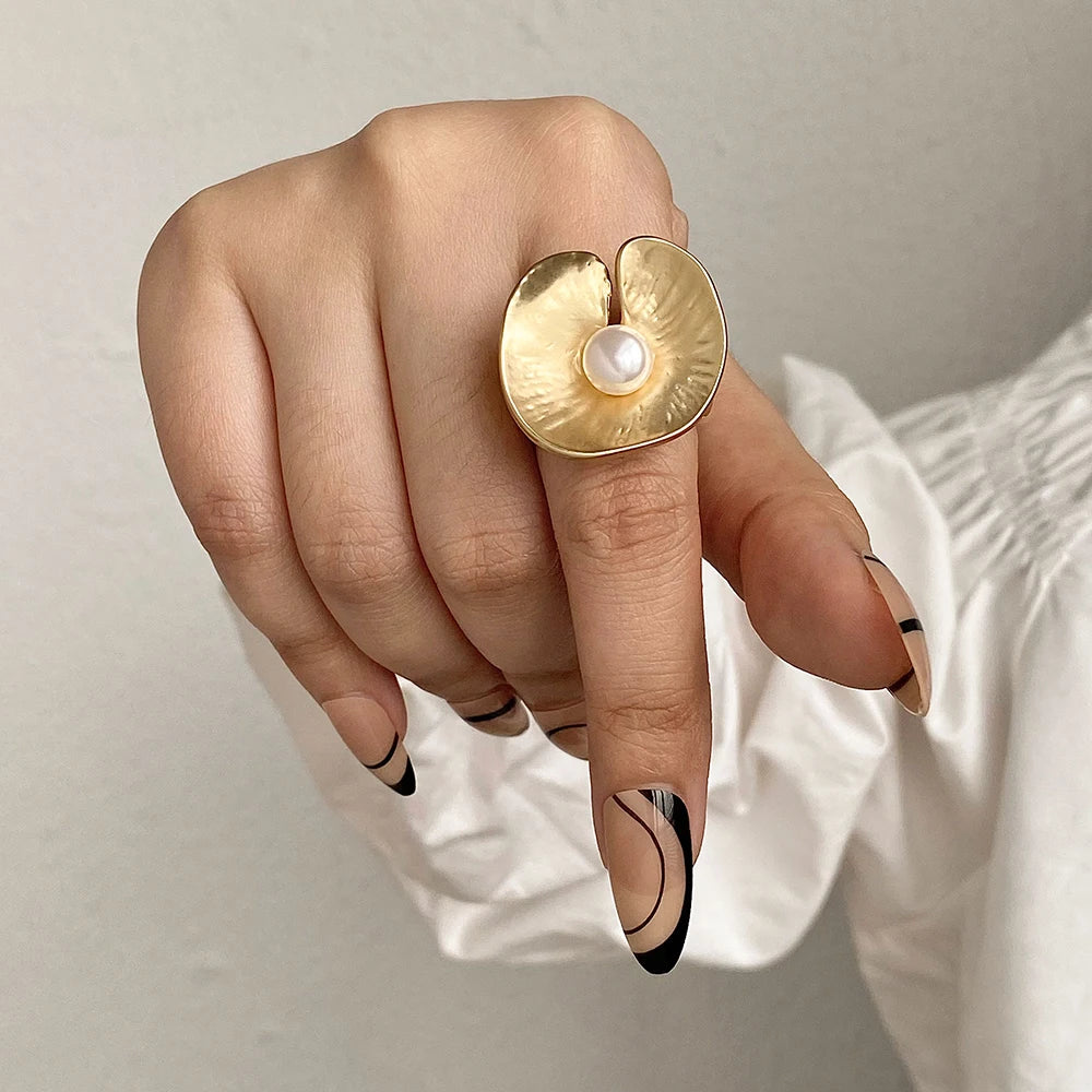 Lucia Gole: Irregular Chunky Geometric Ring - Lucia Gole