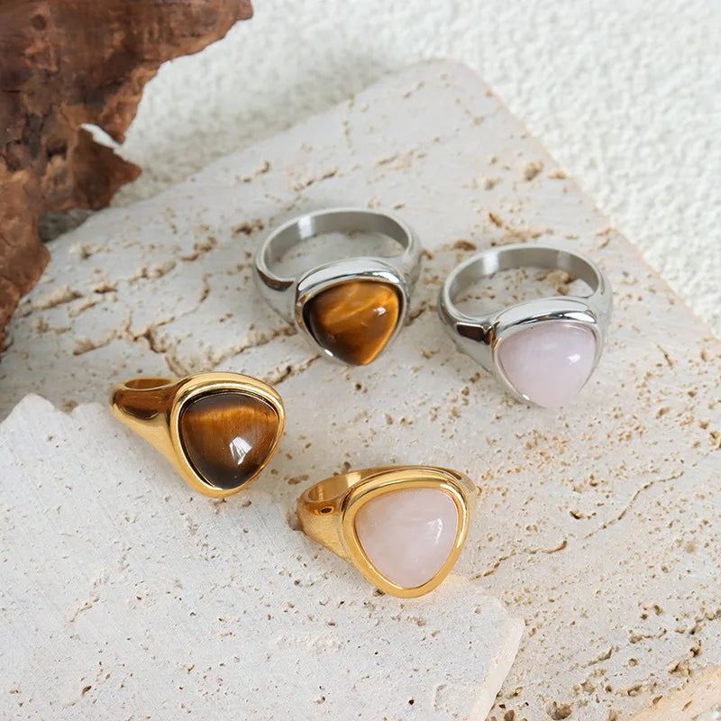 Lucia Gole - Teardrop Stone Signet Ring