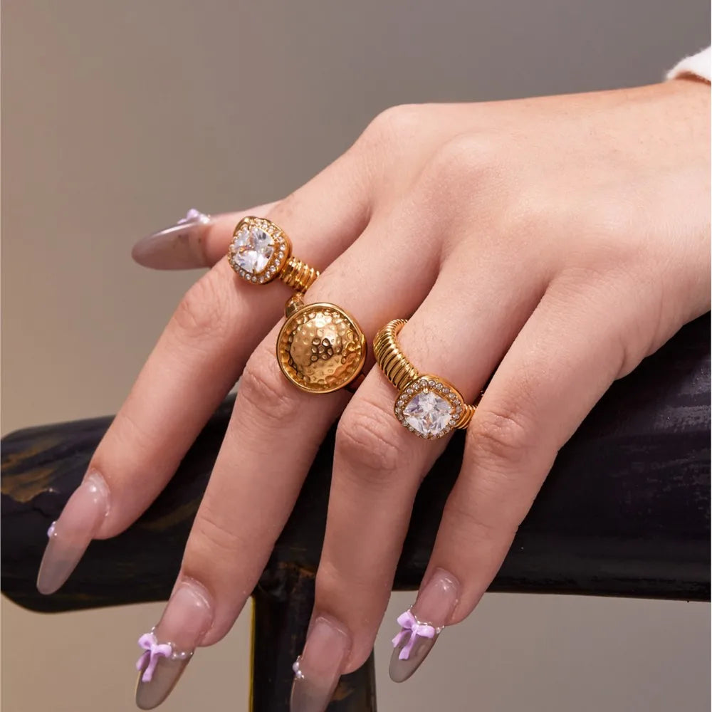 Lucia Gole -  Open Ring