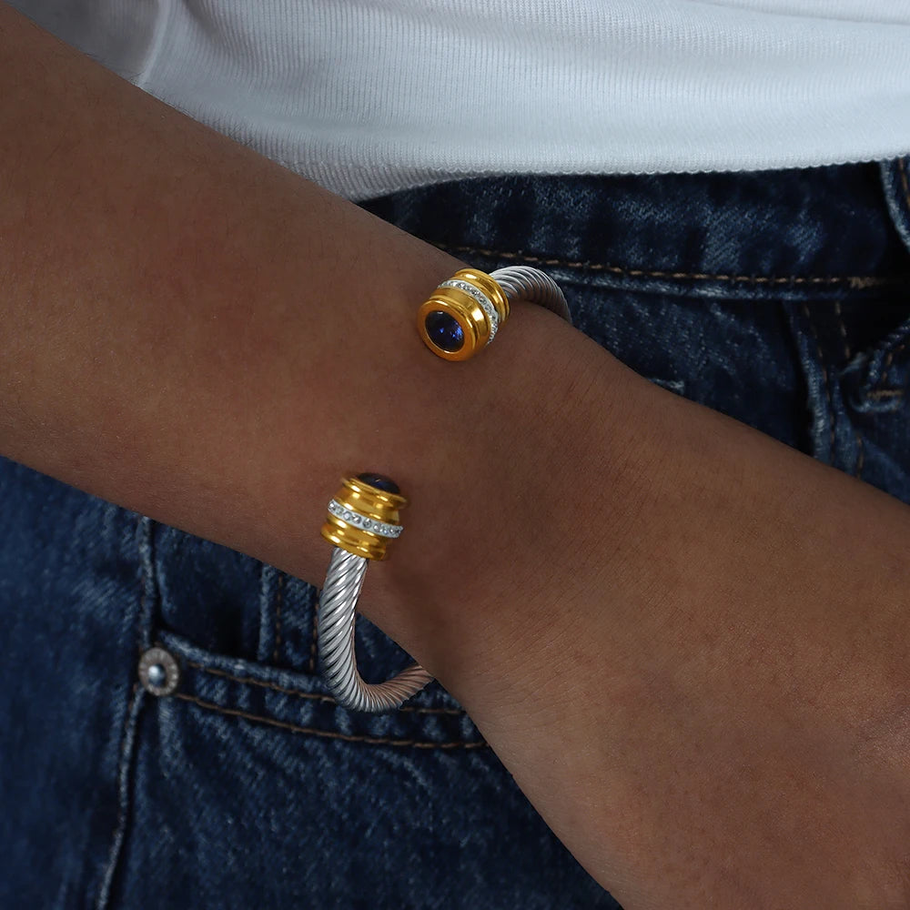 Lucia Gole  Bracelet