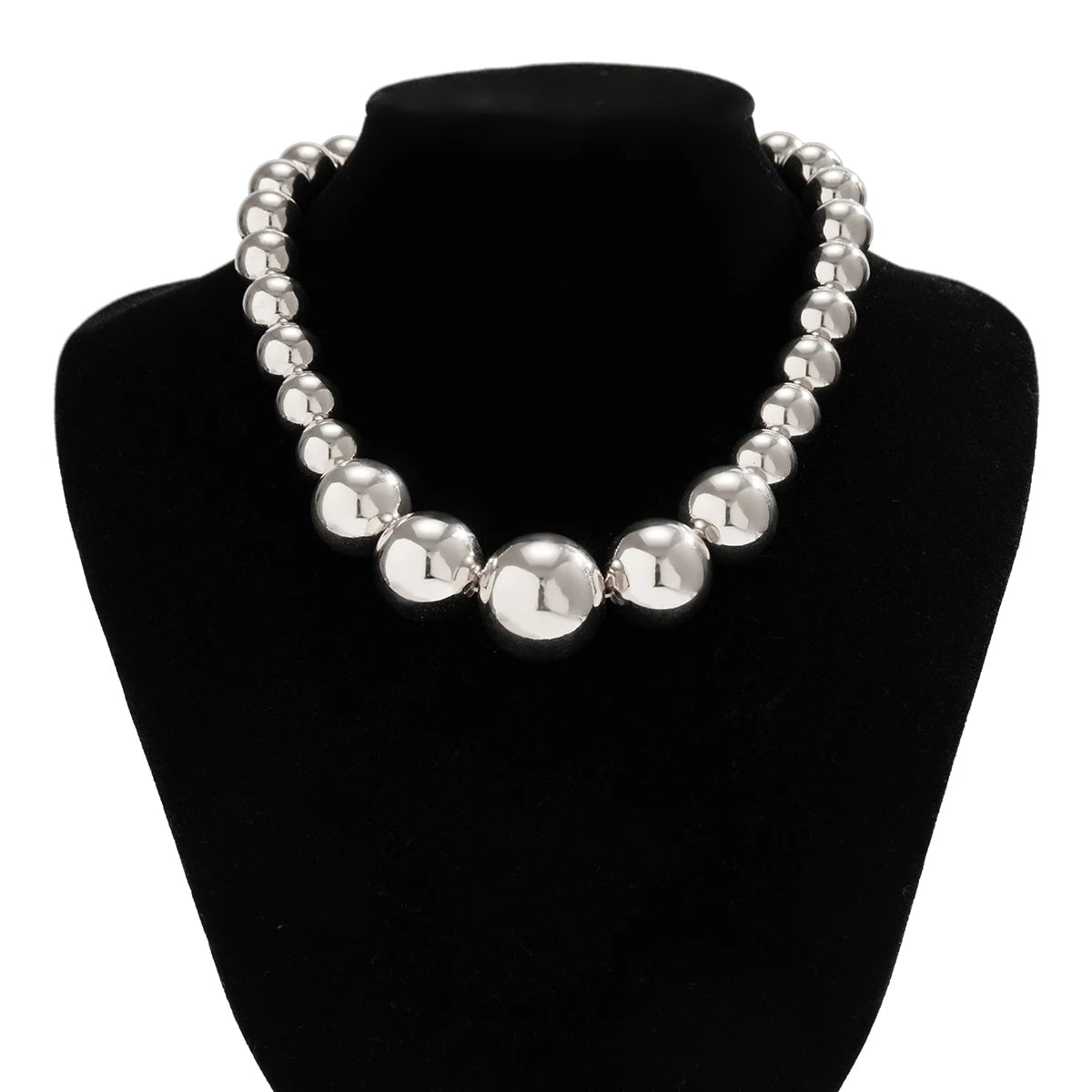 Lucia Gole – Big CCB Beaded Chain Necklace with Heart Pendant