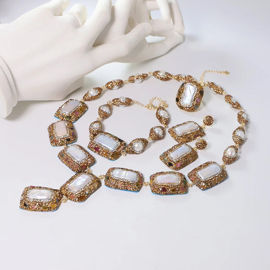 Lucia Gole - Square Pearl Set