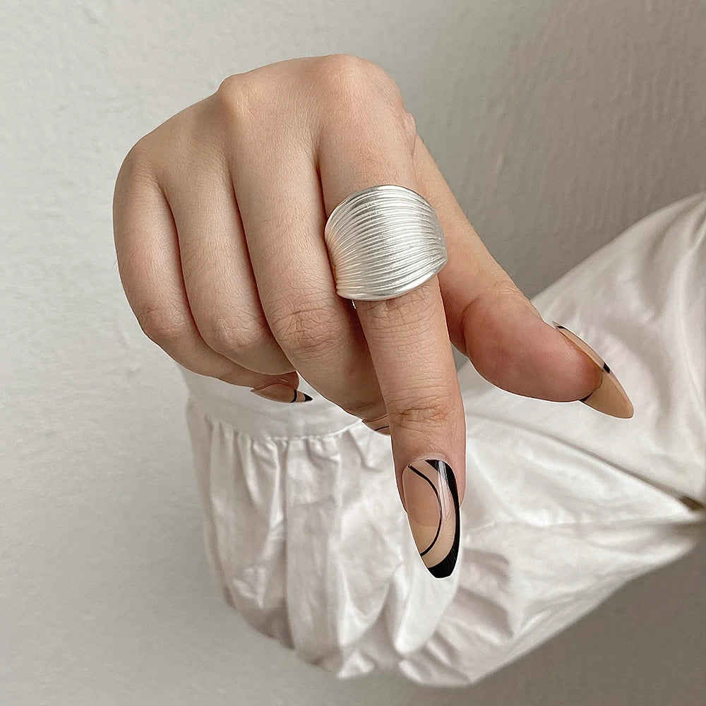 Lucia Gole: Irregular Chunky Geometric Ring - Lucia Gole