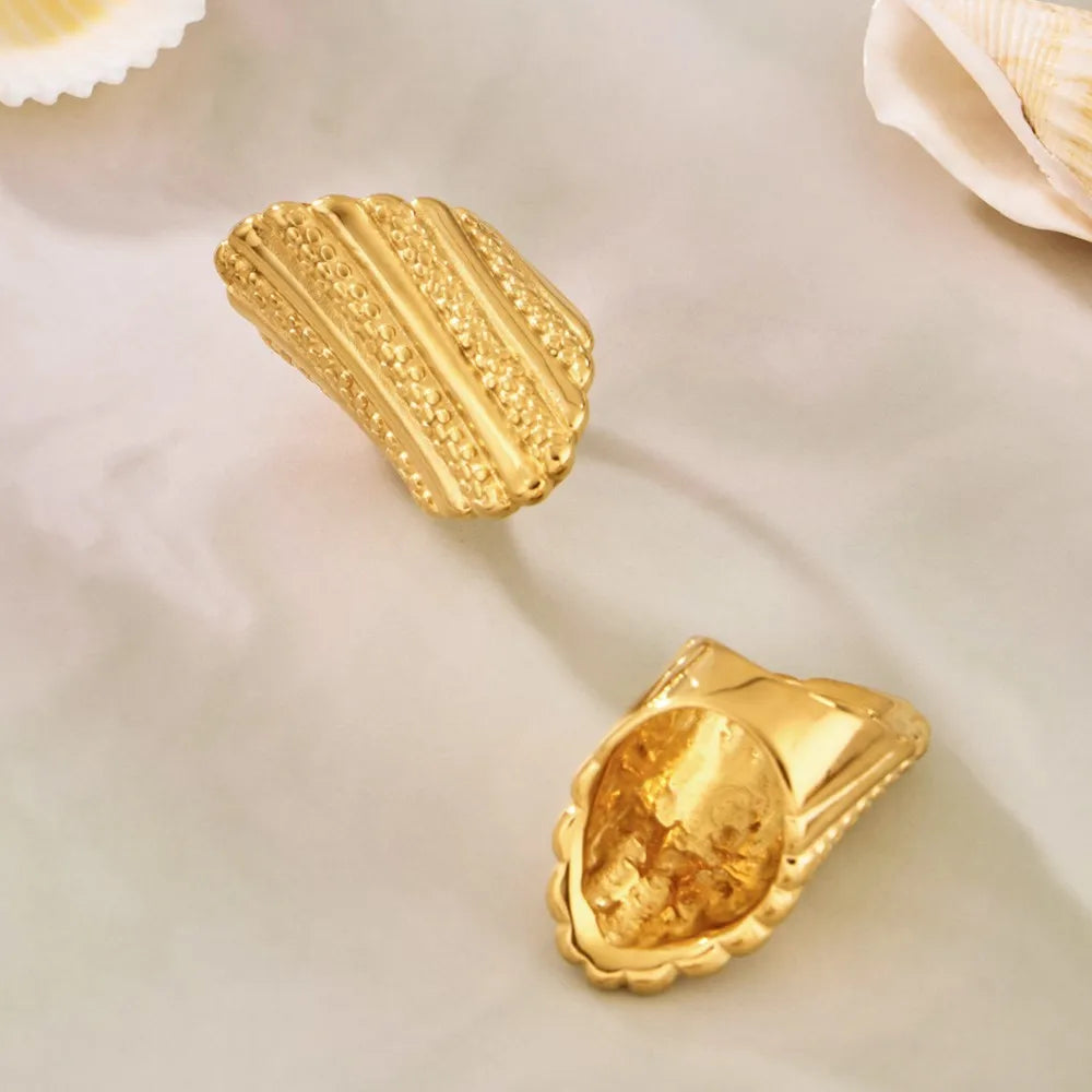 Lucia Gole - Statement Rings
