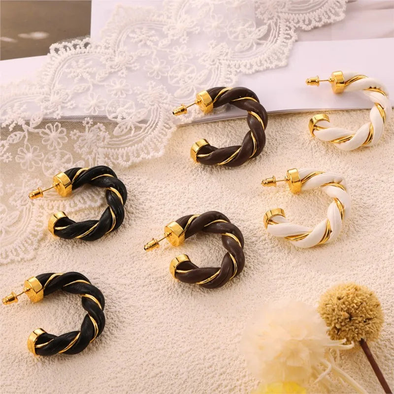 Lucia Gole - Twist Hoop Earrings