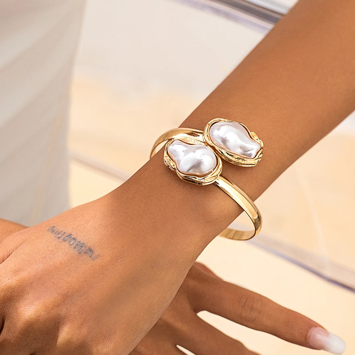 Lucia Gole -  Chunky Pearl Bracelet Ring Set