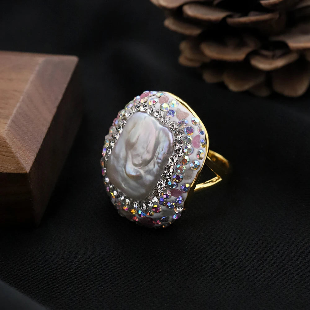 Lucia Gole – Irregular Pearl Statement Ring