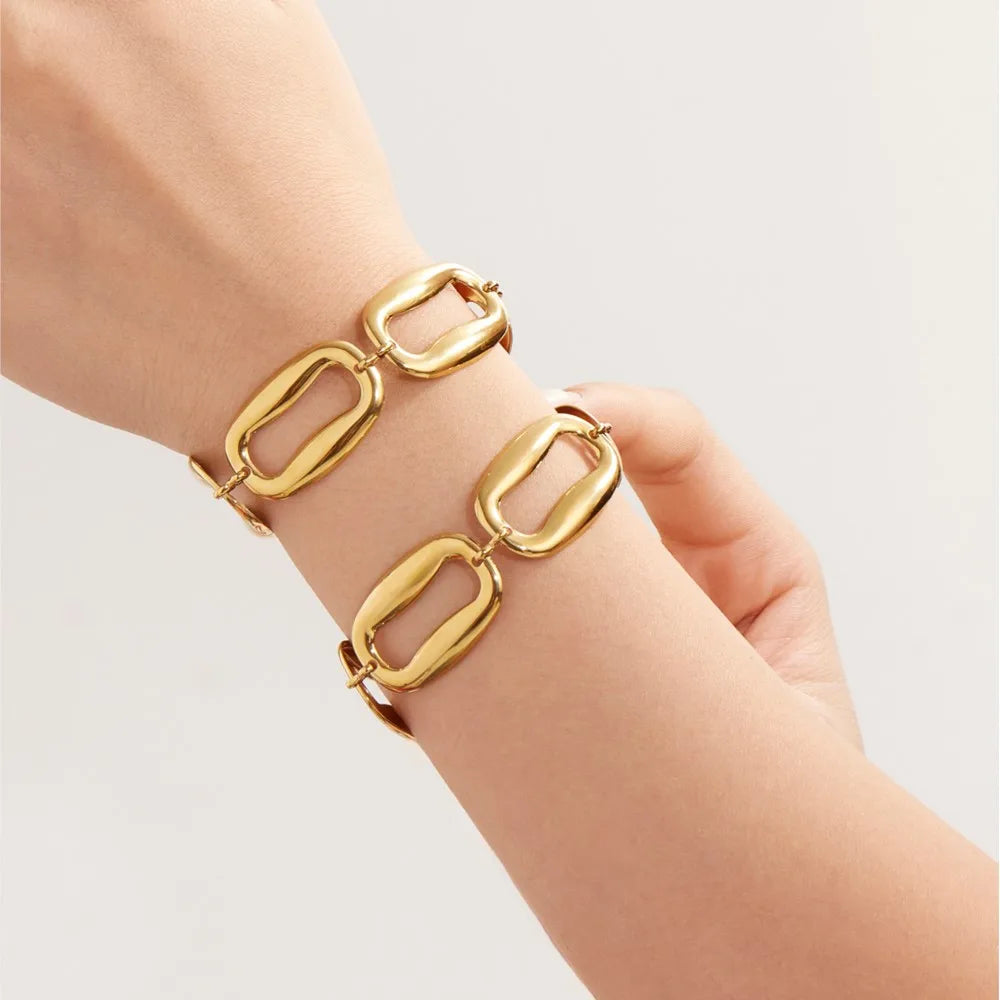 Lucia Gole - Bracelet & Necklaces