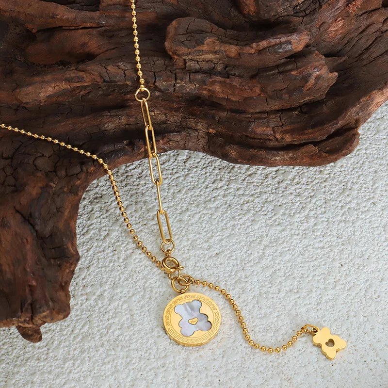 Lucia Gole - Cute Bear Necklace