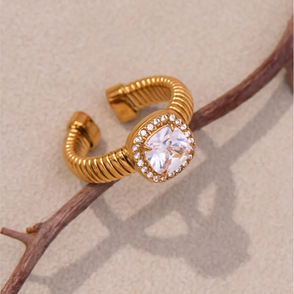 Lucia Gole -  Open Ring