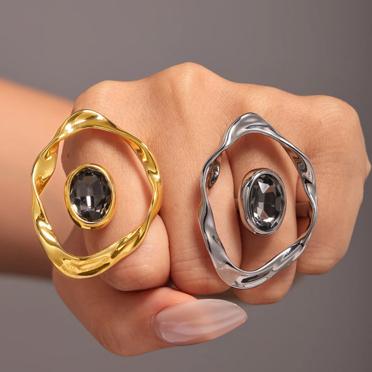 Lucia Gole – Irregular Twist Geometric Ring