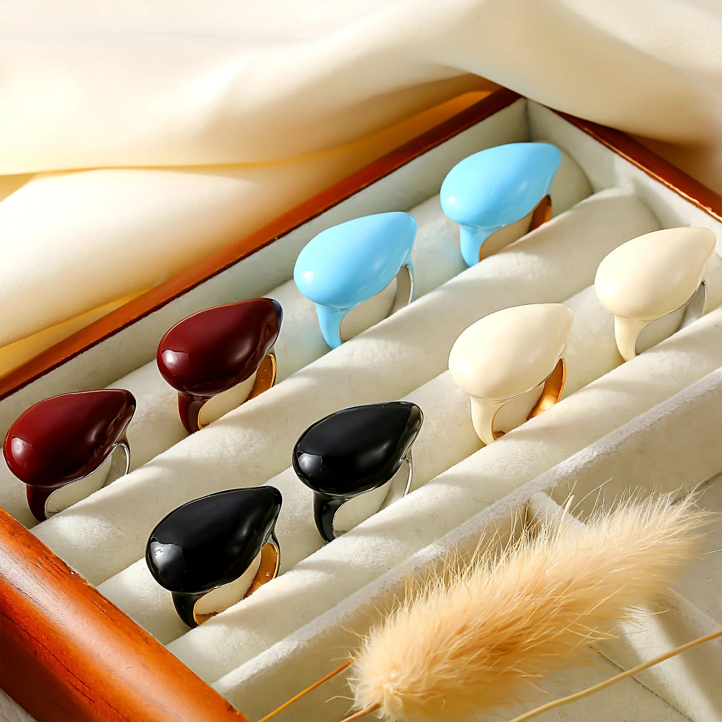 Lucia Gole - Color Drop Statement Rings