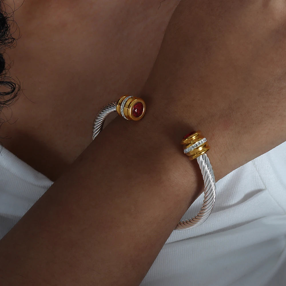 Lucia Gole  Bracelet