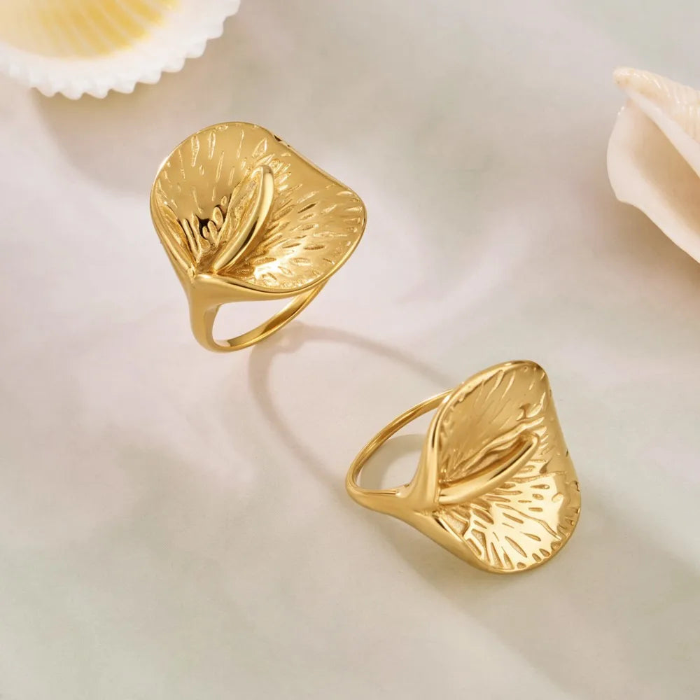 Lucia Gole - Statement Rings