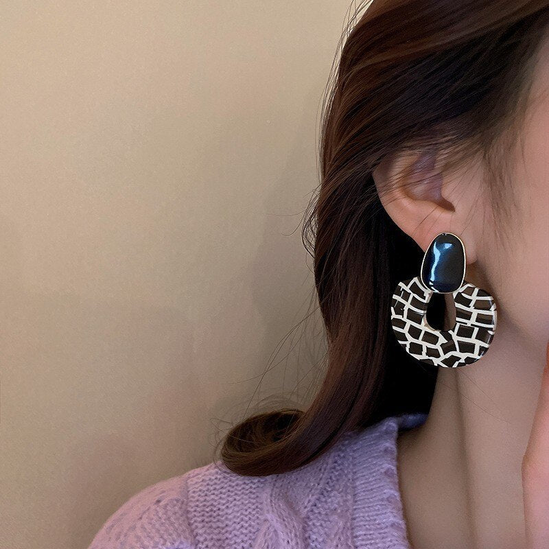 Lucia Gole Black Enamel Cracked Pattern Earrings - Lucia Gole