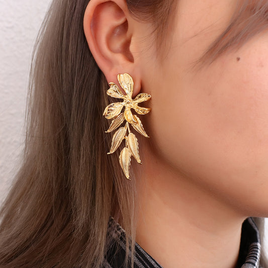 Lucia Gole Delicate Flowers Long Earrings - Lucia Gole